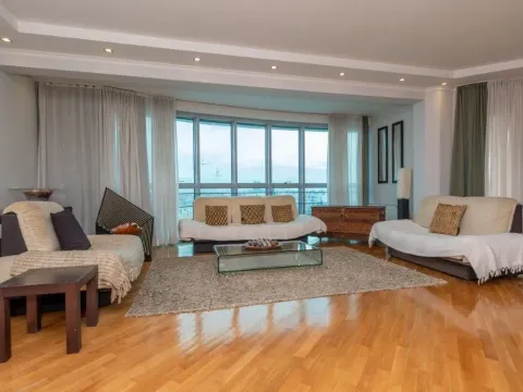 Izdavanje, trosoban stan, 140m², Preko Morače, Podgorica - image 3