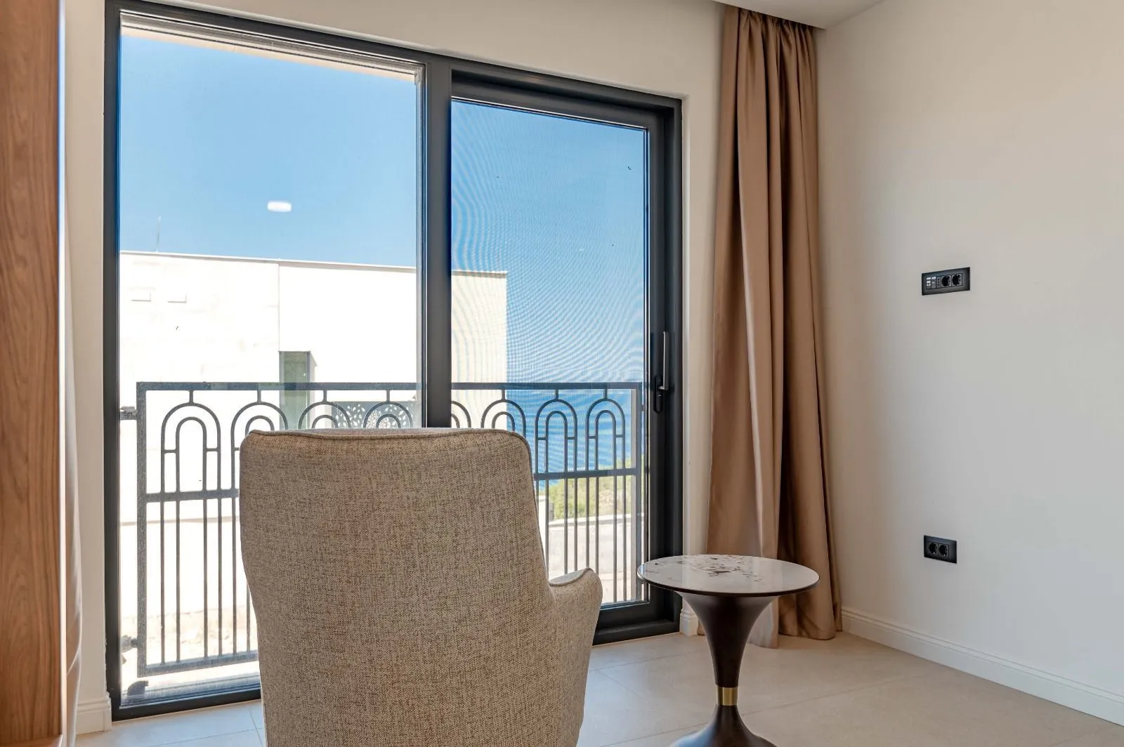 Prodaja, kuća, 318m², Reževići, Budva