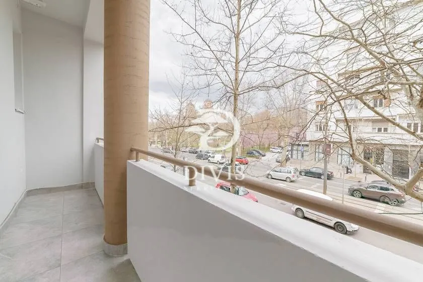 Sale, four bedroom apartment, 80m², Vračar Sve Podlokacije, Beograd