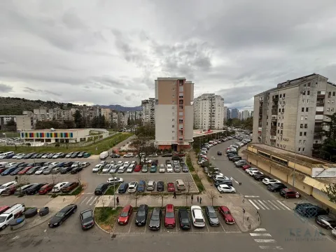 Izdavanje, jednosoban stan, 45m², Blok 9, Podgorica - image 12