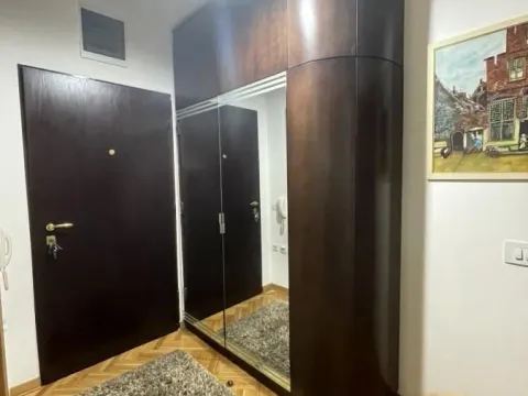 Izdavanje, jednosoban stan, 40m², Stari Grad, Beograd - image 10