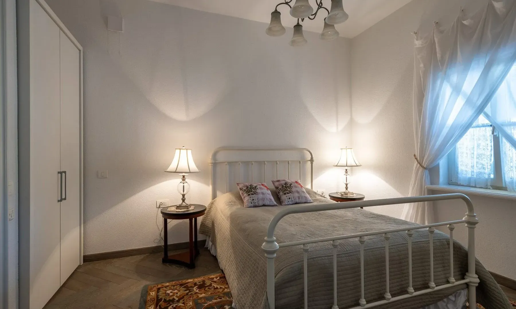 Rent, house, 587m², Dobrota, Kotor