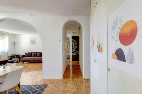 Rent, three bedroom apartment, 80m², Kalemegdan, Beograd - image 10