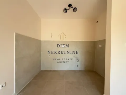 Izdavanje, jednosoban stan, 45m², Zabjelo, Podgorica - image 1