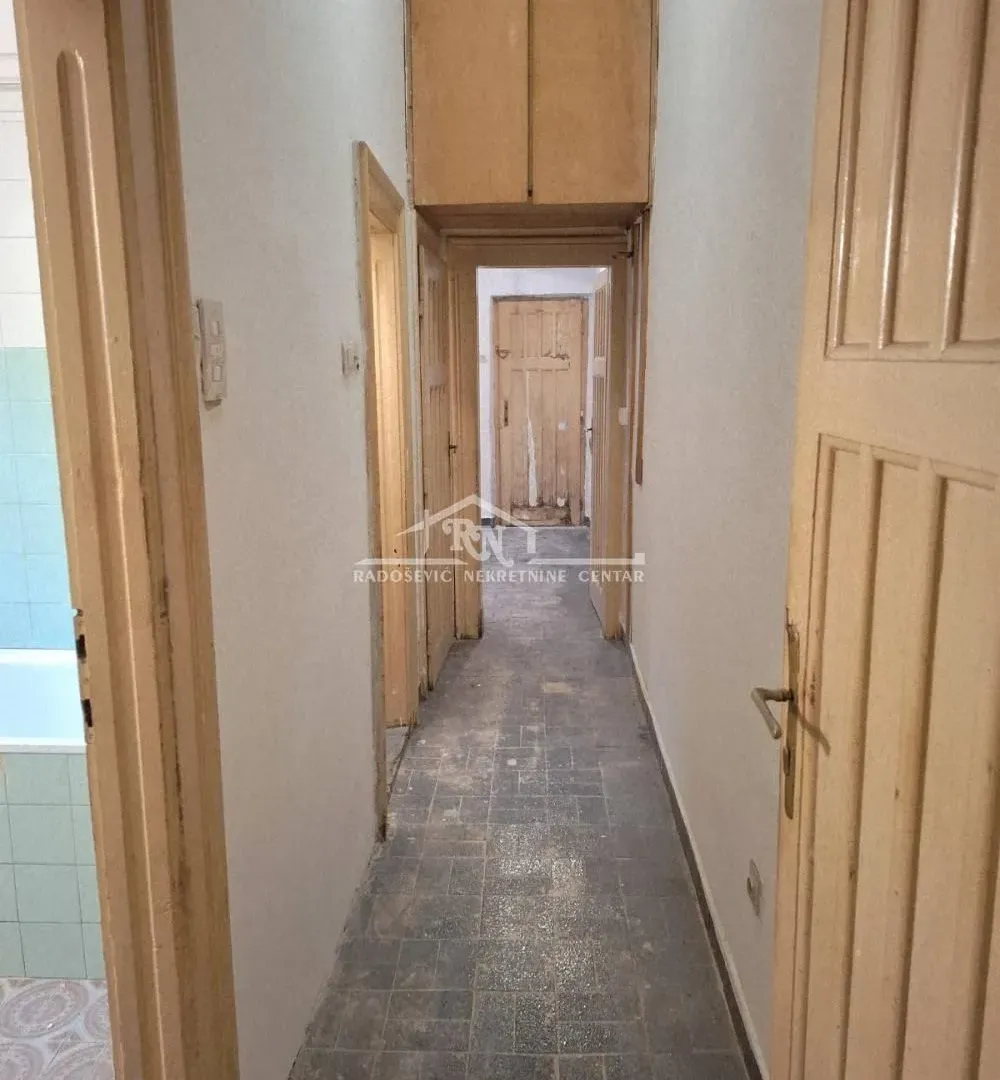 Sale, four bedroom apartment, 91m², Stari Grad, Beograd