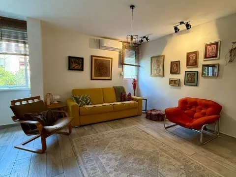 Izdavanje, jednosoban stan, 60m², Blok 5, Podgorica - image 3