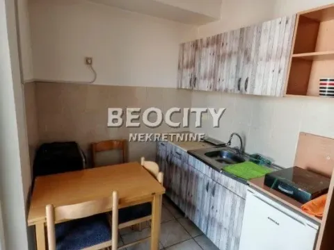 Izdavanje, stan, 43m², Centar, Novi Sad - image 4