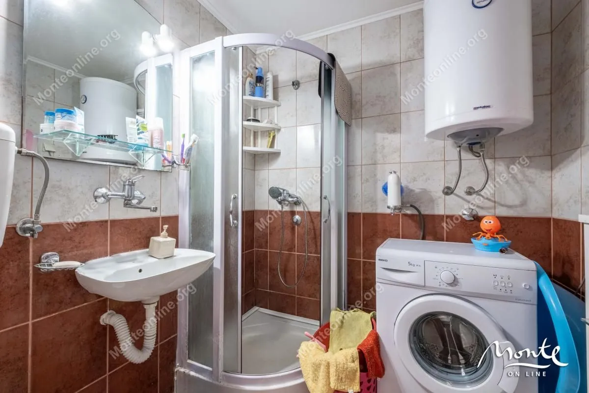 Prodaja, dvosoban stan, 55m², Krašići, Tivat
