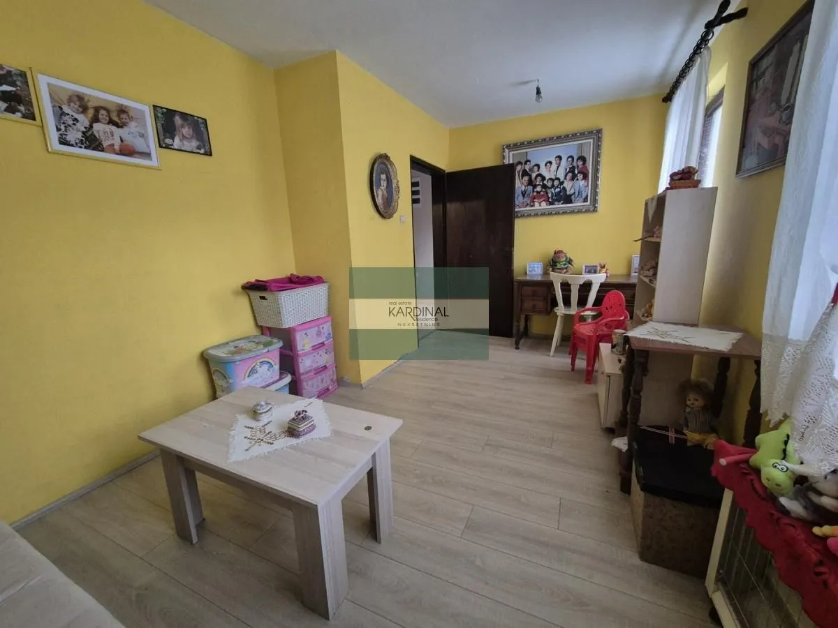 Prodaja, kuća, 300m², Tonja, Ćuprija