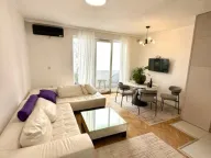 Izdavanje, dvosoban stan, 68m², Preko Morače, Podgorica - image 1