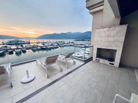 Rent, three bedroom apartment, 400m², Porto Montenegro, Tivat - image 2