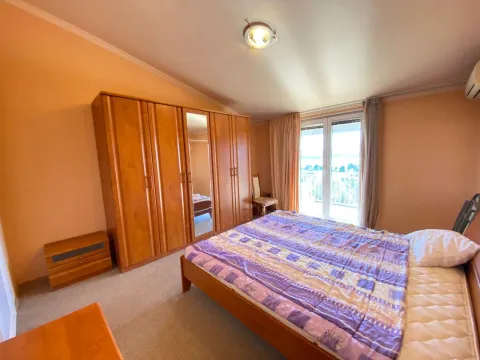 Prodaja, stan, 180m², Tivat, Crna Gora - image 6