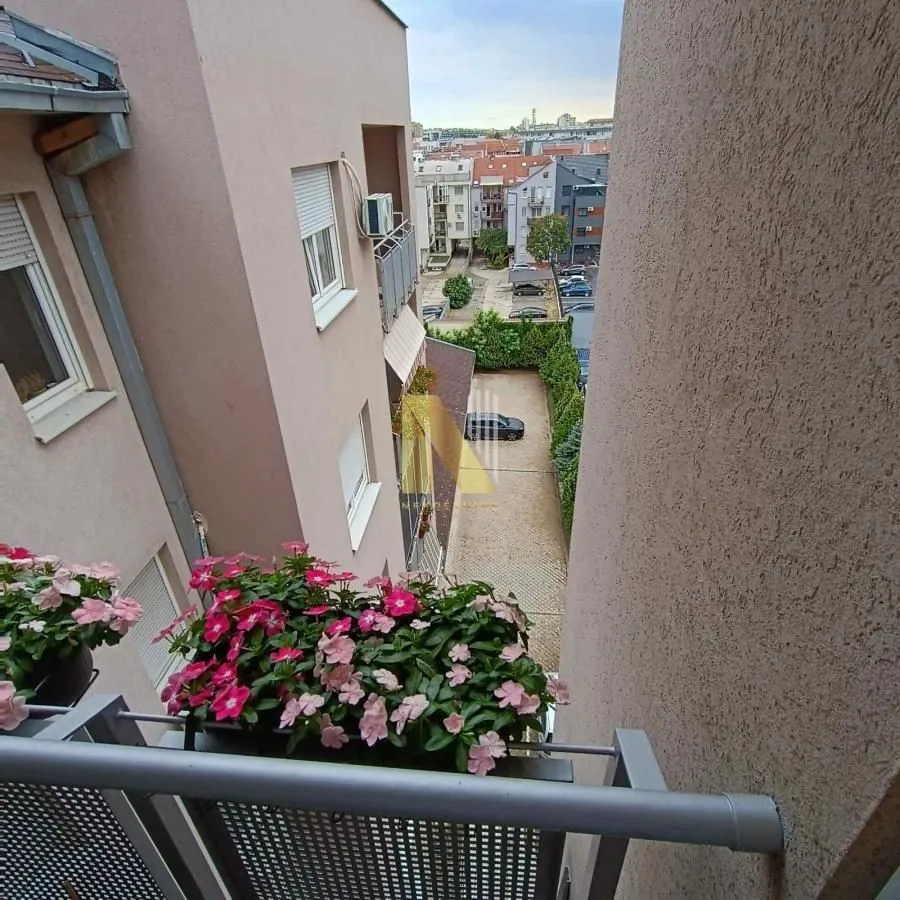 Prodaja, trosoban stan, 90m², Nova Detelinara, Novi Sad Sve Podlokacije