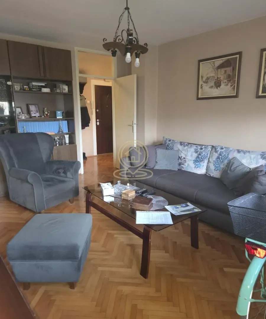 Prodaja, trosoban stan, 70m², Medijana, Niš