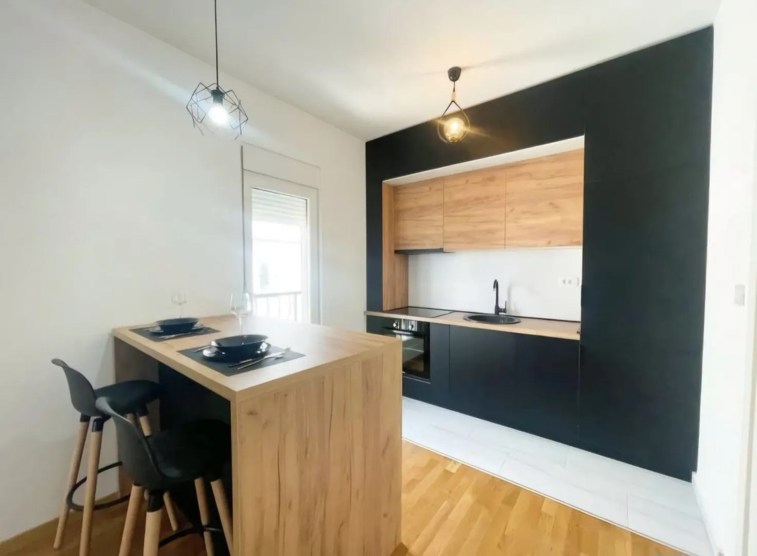 Izdavanje, jednosoban stan, 50m², Stari Aerodrom, Podgorica