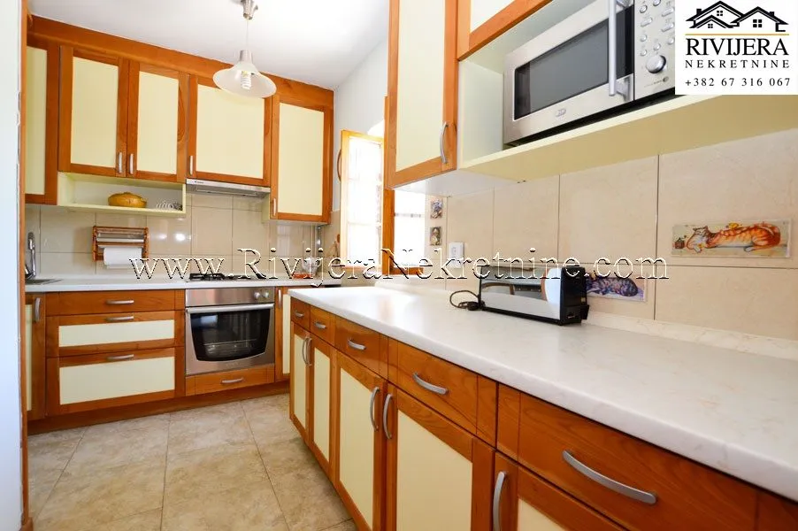 Prodaja, kuća, 160m², Kamenari, Herceg Novi