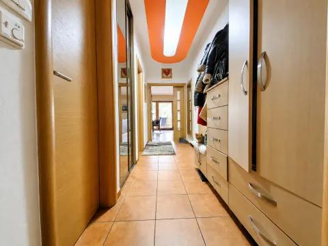 Prodaja, trosoban stan, 136m², Centar, Podgorica - image 7