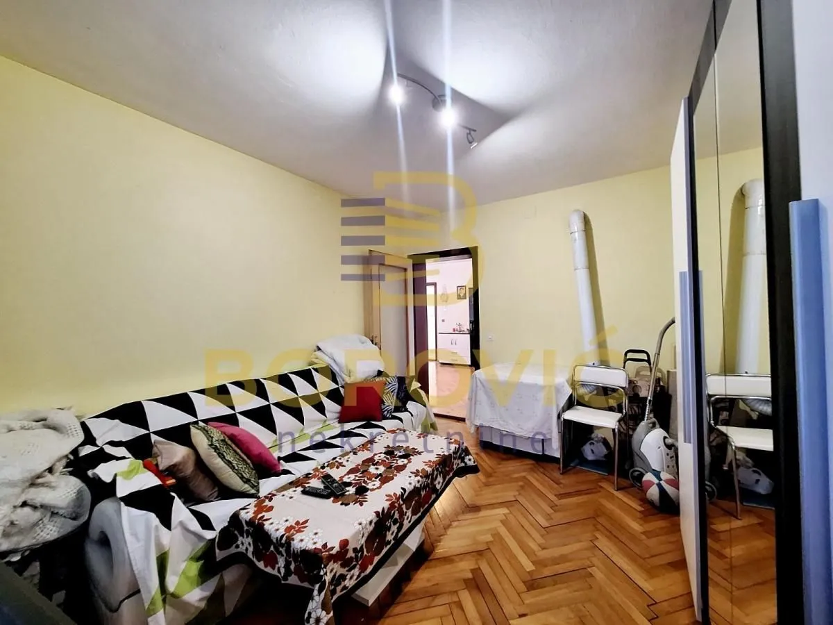 Prodaja, kuća, 202m², Surčin, Beograd