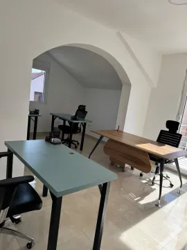 Rent, house, 500m², Podgorica, Crna Gora - image 16