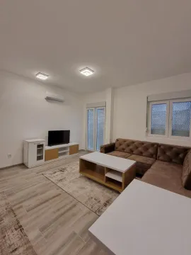 Izdavanje, dvosoban stan, 58m², Podgorica, Crna Gora - image 8