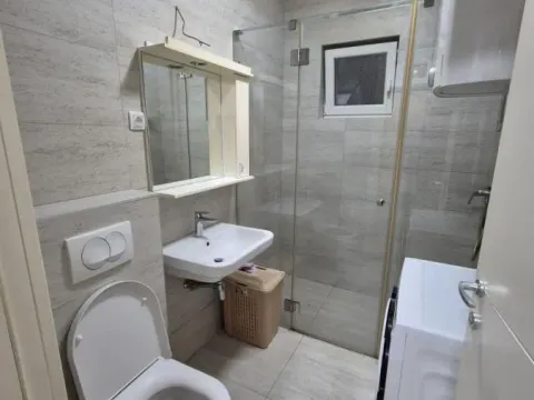 Izdavanje, garsonjera, 29m², Sajmište, Novi Sad - image 6