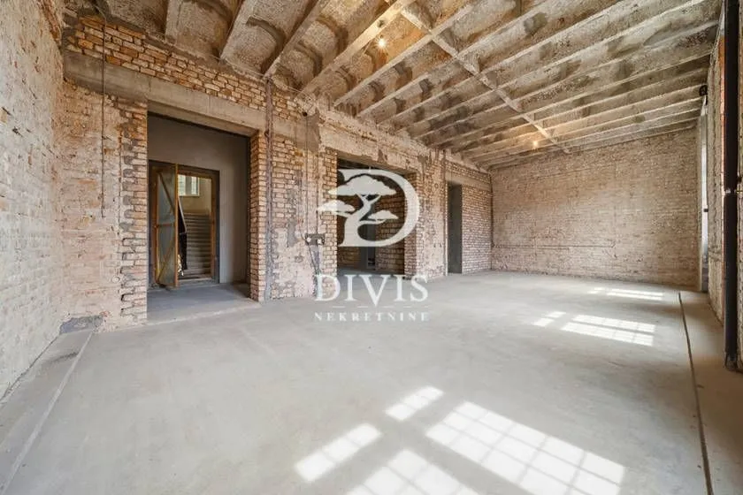 Sale, apartment, 642m², Vračar Sve Podlokacije, Beograd