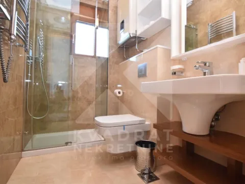 Rent, four bedroom apartment, 140m², Centar, Podgorica - image 17