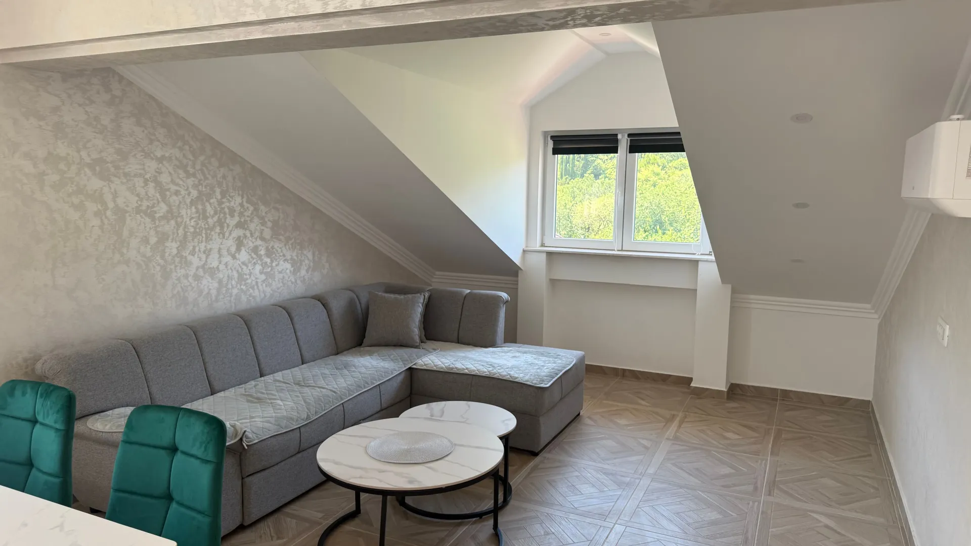 Rent, one bedroom apartment, 66m², Igalo, Herceg Novi