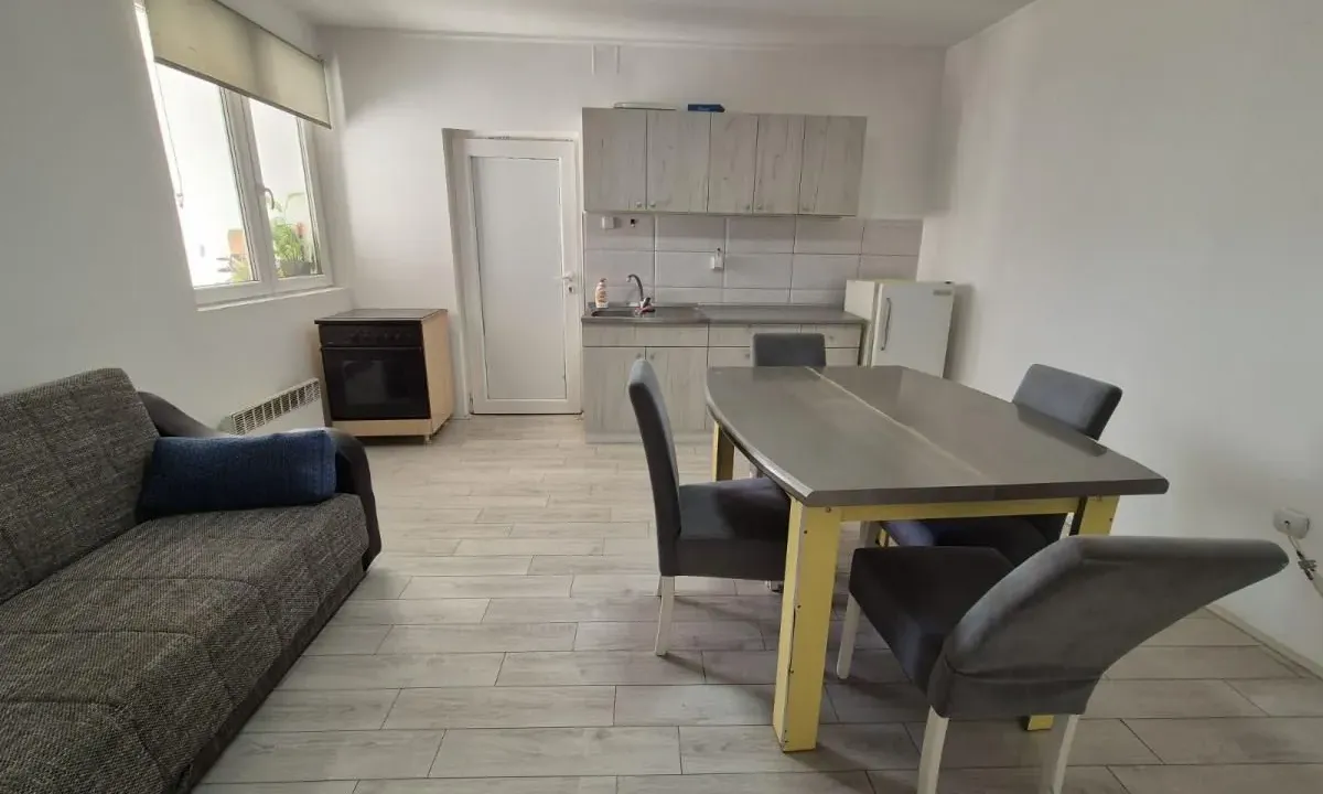Prodaja, dvosoban stan, 65m², Centar, Jagodina