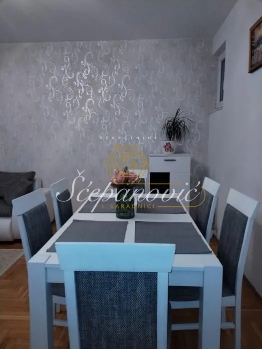 Prodaja, dvosoban stan, 51m², Centar, Novi Sad