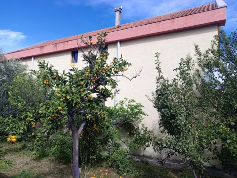 Sale, house, 270m², Polje, Bar