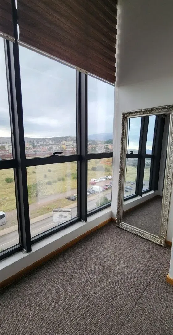 Prodaja, četvorosoban stan, 160m², Stari Aerodrom, Podgorica