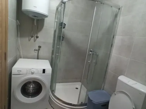 Prodaja, jednosoban stan, 45m², Stari Aerodrom, Podgorica - image 4