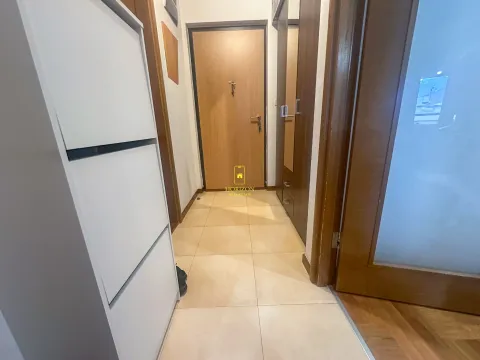 Prodaja, jednosoban stan, 41m², Stari Aerodrom, Podgorica - image 9