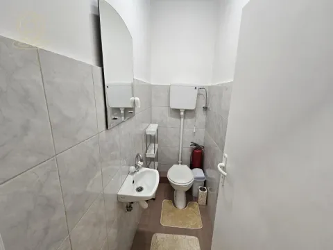 Izdavanje, četvorosoban stan, 85m², Hala Pionir, Palilula Sve Podlokacije - image 6