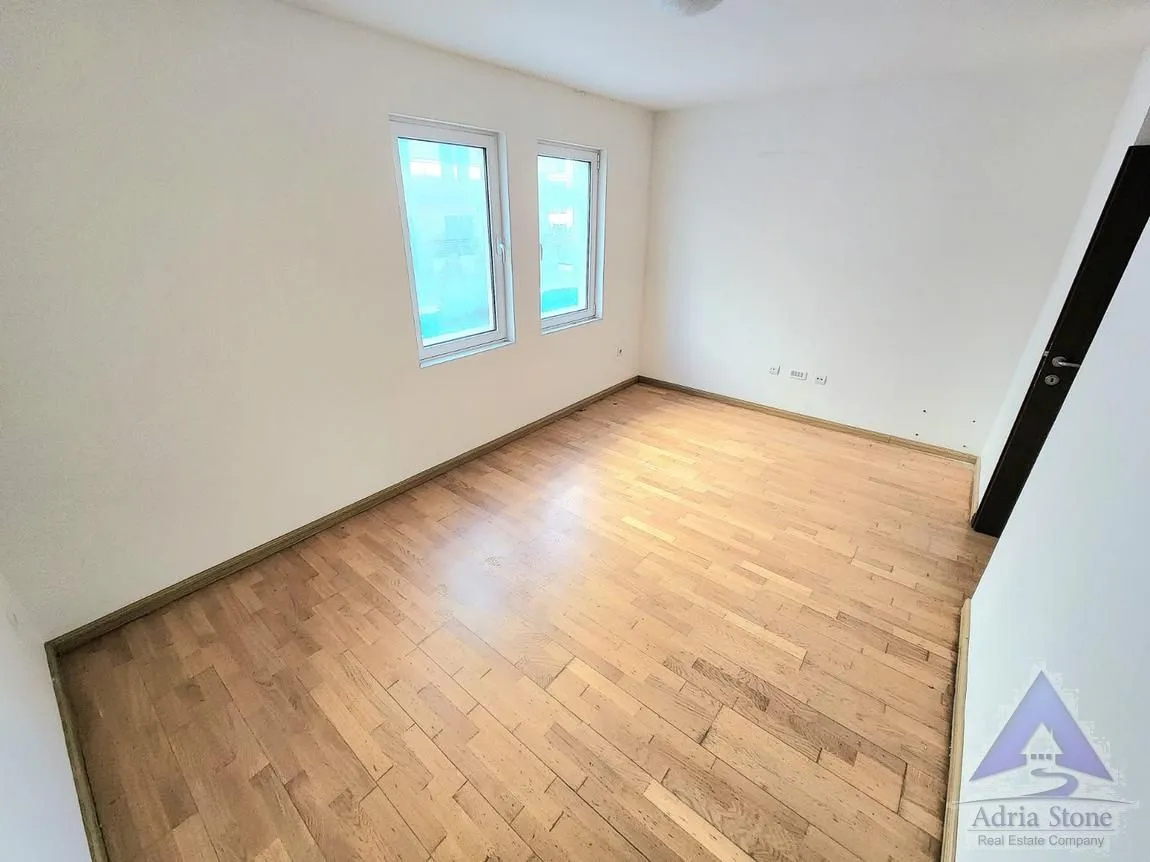 Sale, one bedroom apartment, 74m², Petrovac, Budva