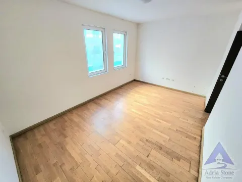 Prodaja, jednosoban stan, 74m², Petrovac, Budva - image 2