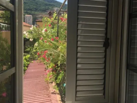 Sale, one bedroom apartment, 48m², Stari Grad, Budva - image 5