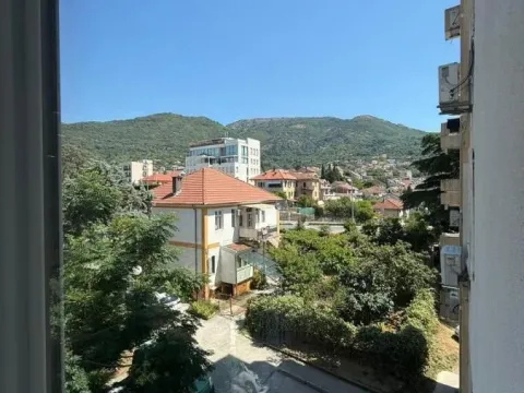 Sale, two bedroom apartment, 52m², Centar, Tivat