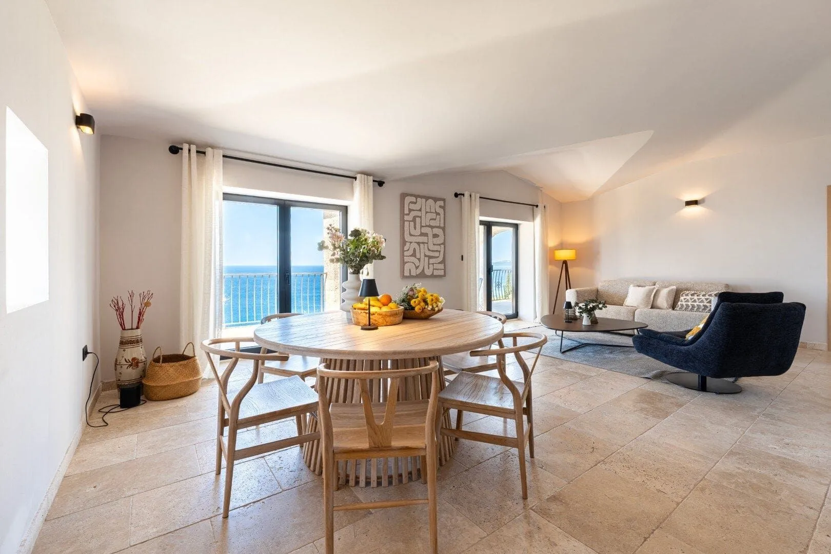 Sale, house, 374m², Drobni pijesak, Budva