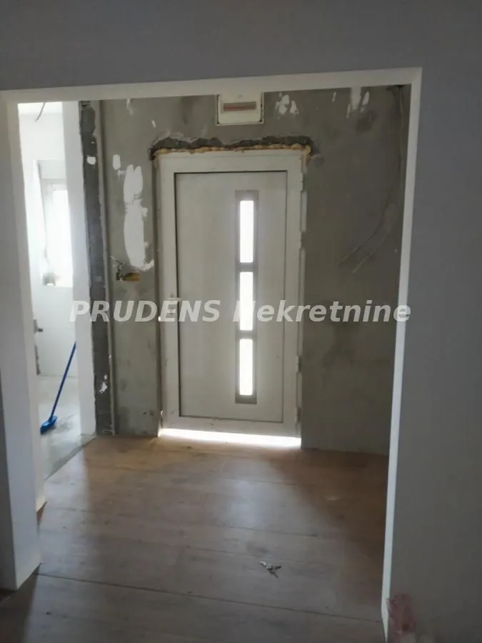 Sale, house, 281m², Surčin, Beograd