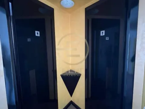 Prodaja, poslovni prostor, 110m², Centar, Novi Sad - image 7