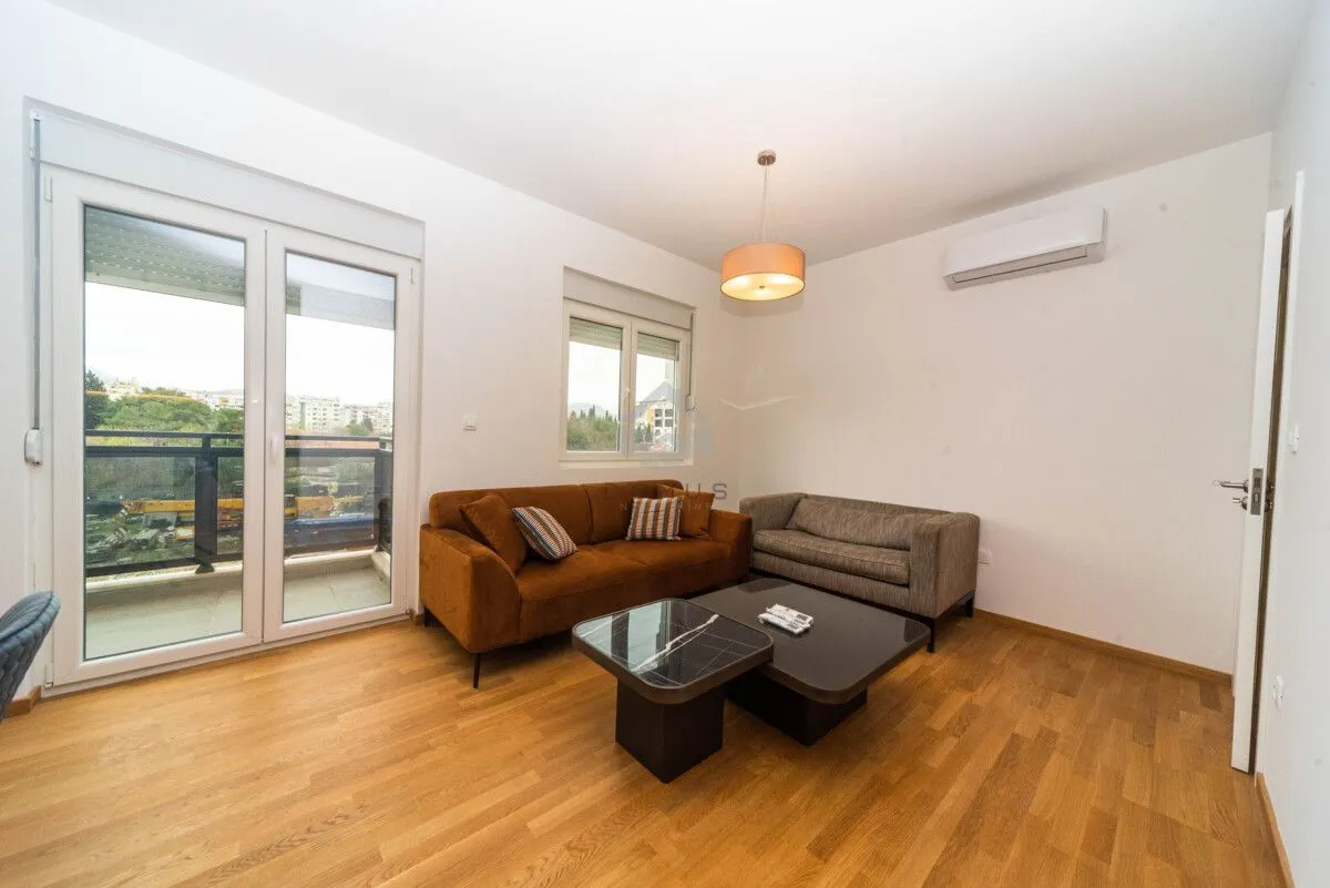 Rent, two bedroom apartment, 66m², Pobrežje, Podgorica