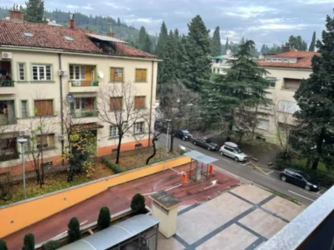 Izdavanje, jednosoban stan, 55m², Centar, Podgorica - image 6