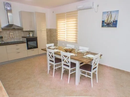 Sale, house, 157m², Prčanj, Kotor