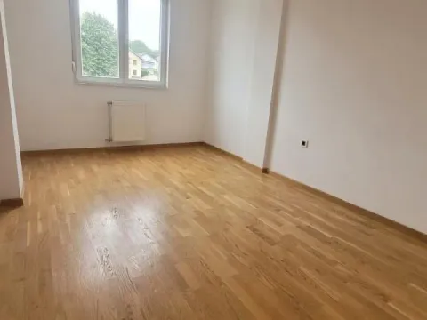 Prodaja, trosoban stan, 64m², Petrovaradin, Novi Sad - image 2