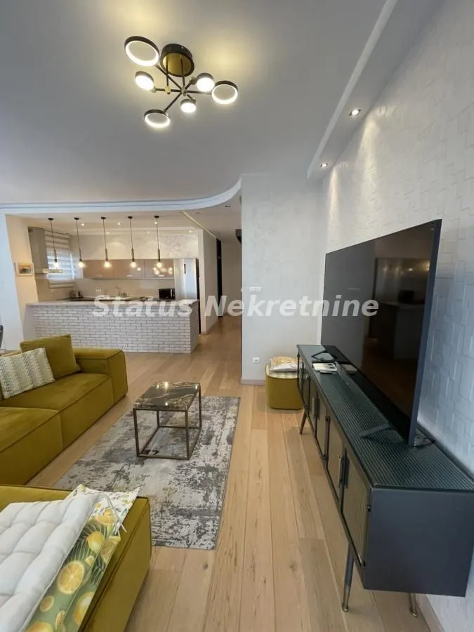 Prodaja, trosoban stan, 105m², Liman 3, Novi Sad Sve Podlokacije