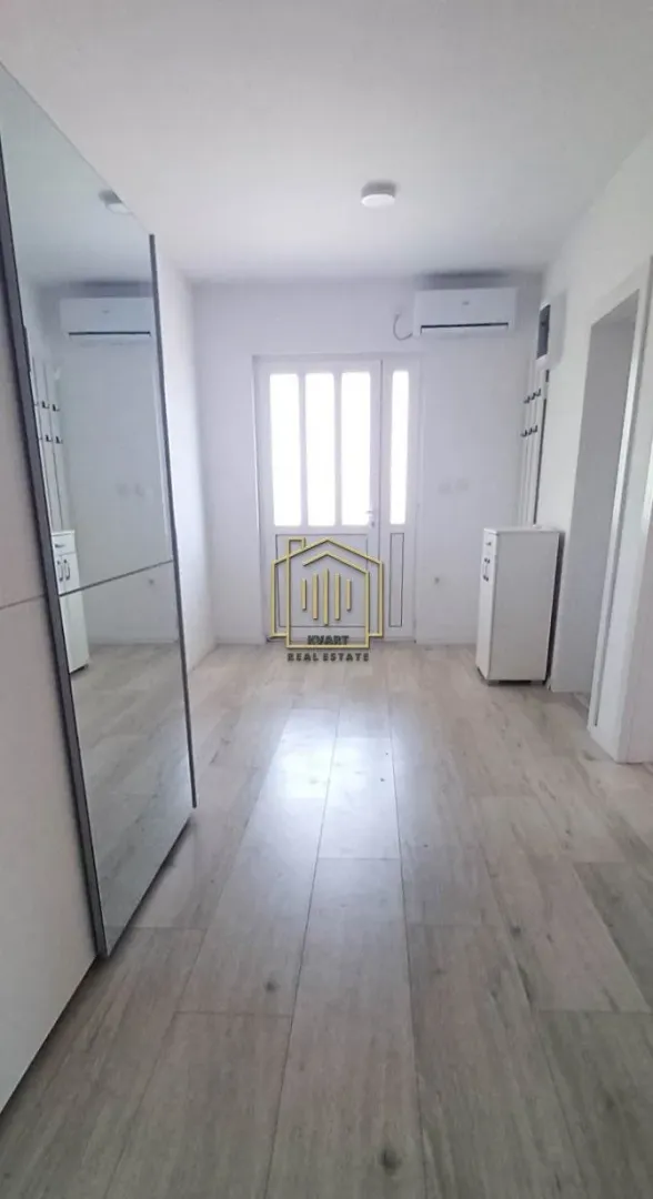 Izdavanje, stan, 260m², Donji Kokoti, Podgorica