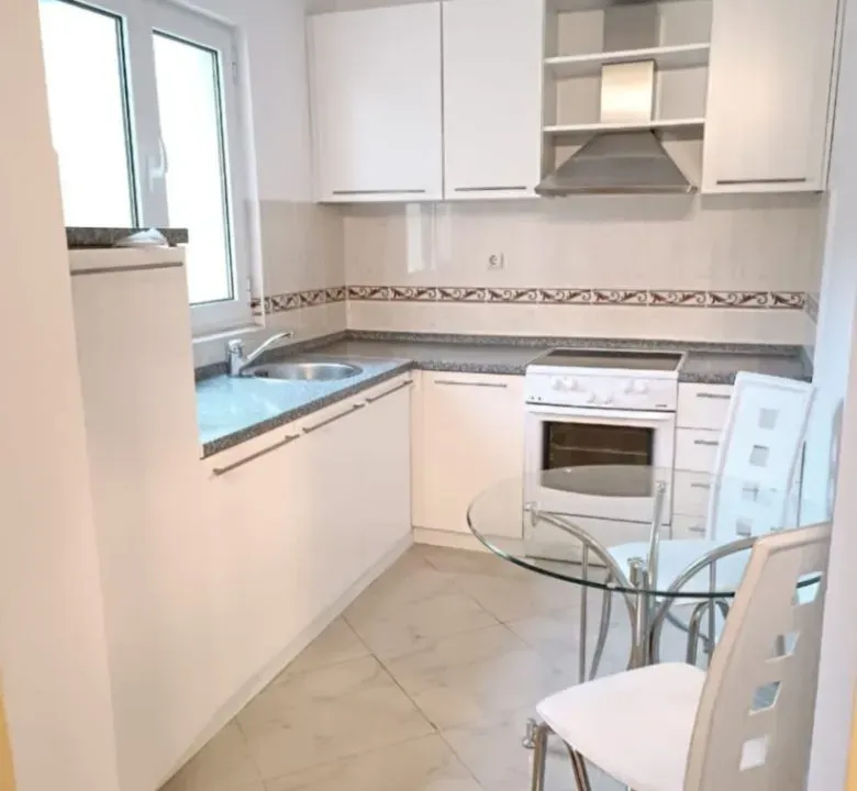 Prodaja, jednosoban stan, 53m², Bečići, Budva