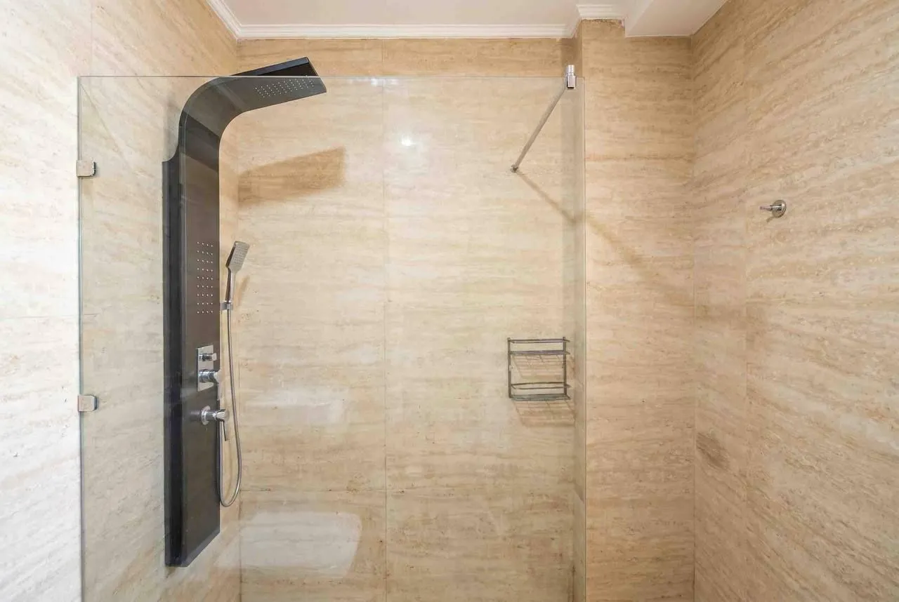 Izdavanje, jednosoban stan, 44m², Centar, Budva